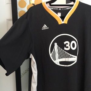 Golden State Warriors women’s jersey size XL